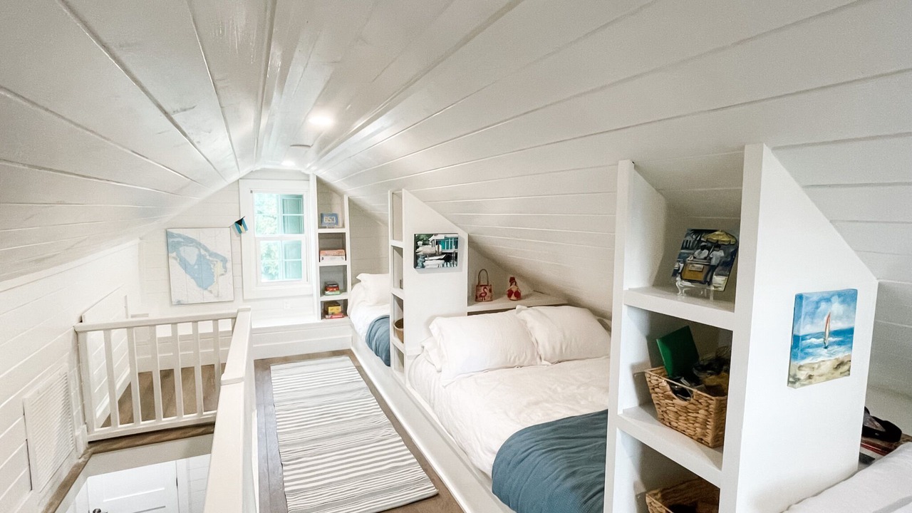 Photo of Bedroom in Lubbers Quarters Cay
