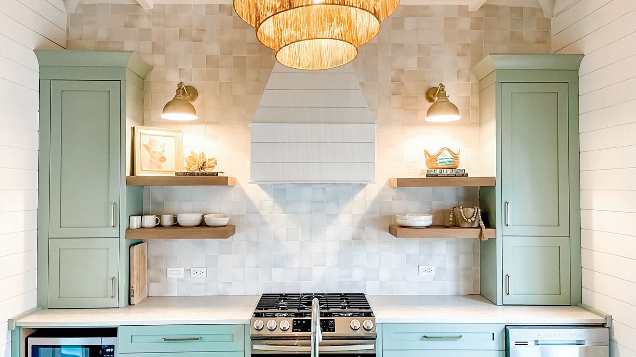 Photo of Kitchen in Lubbers Quarters Cay