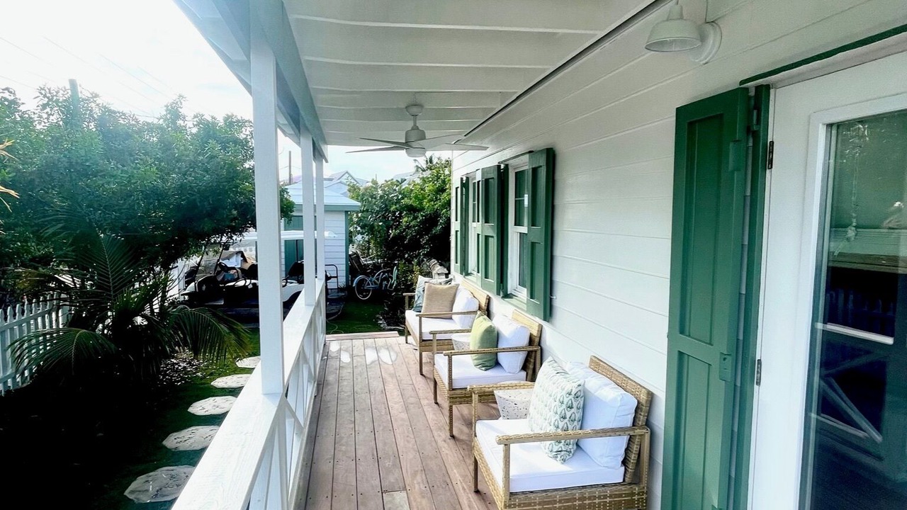 Photo of Patio Balcony in Lubbers Quarters Cay