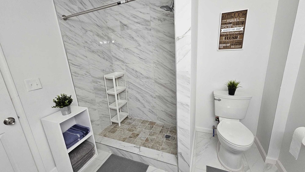 Photo of Bathroom in Niagara Falls