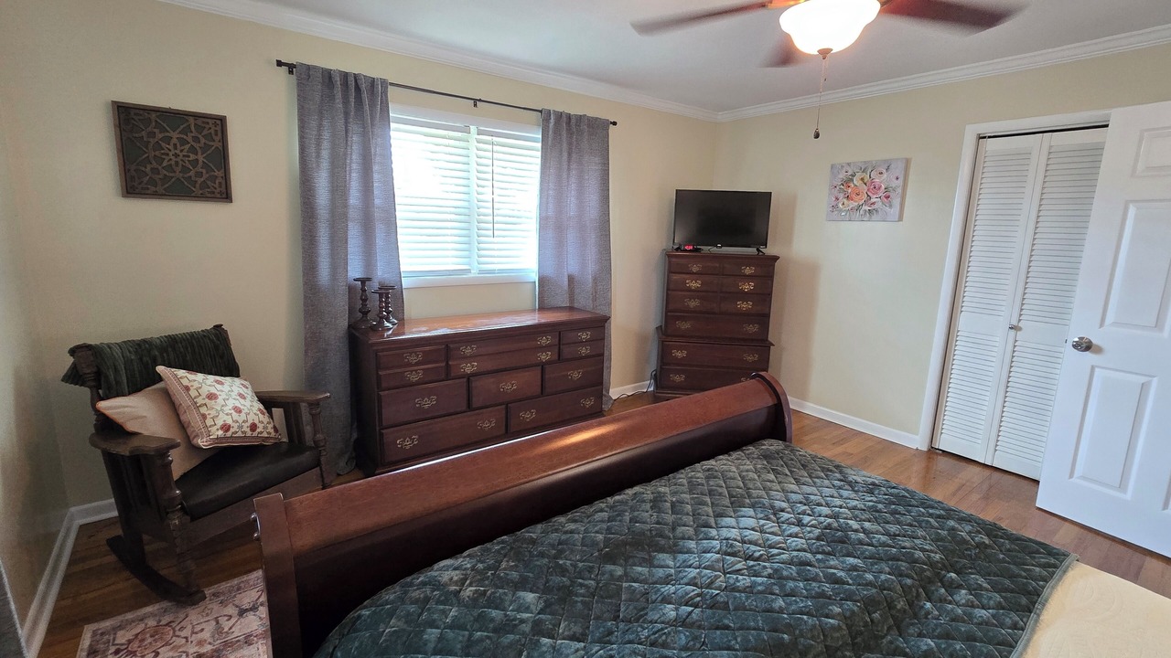 Photo of Bedroom in Pansey