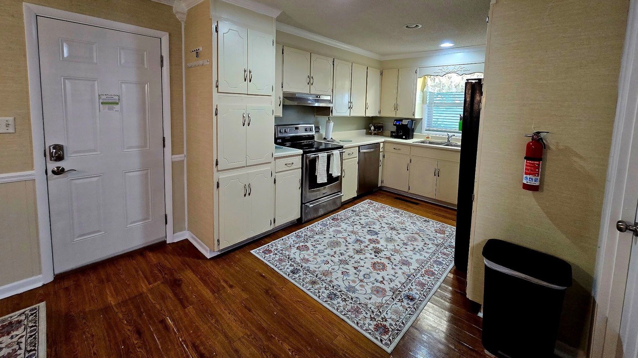 Photo of Kitchen in Pansey