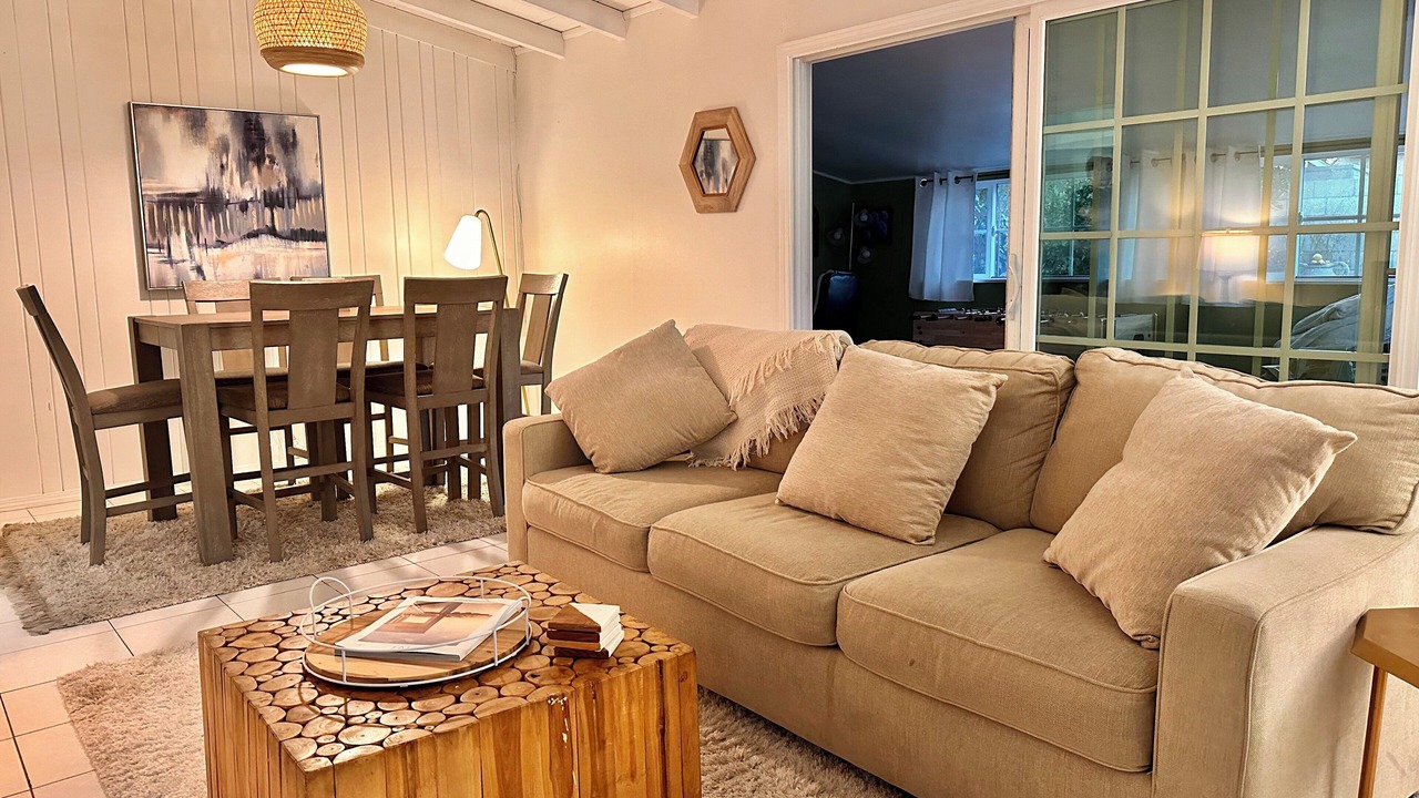 Photo of Livingroom in Santa Ana