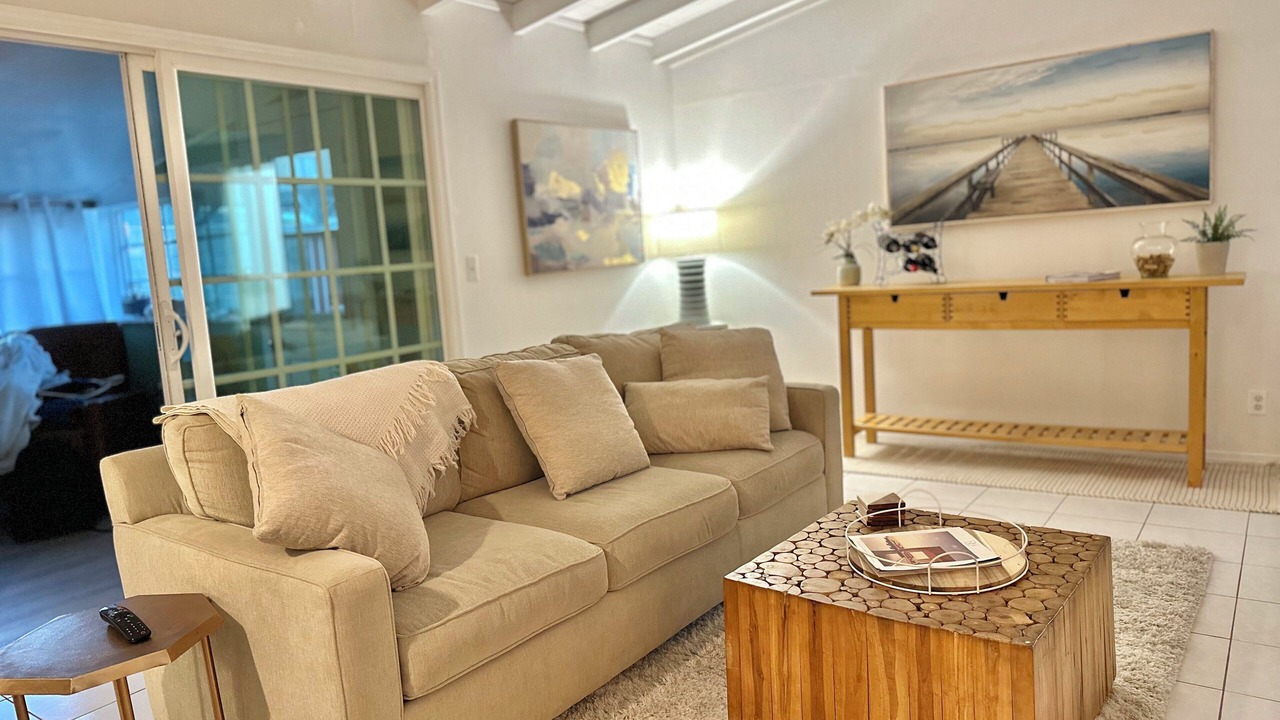 Photo of Livingroom in Santa Ana