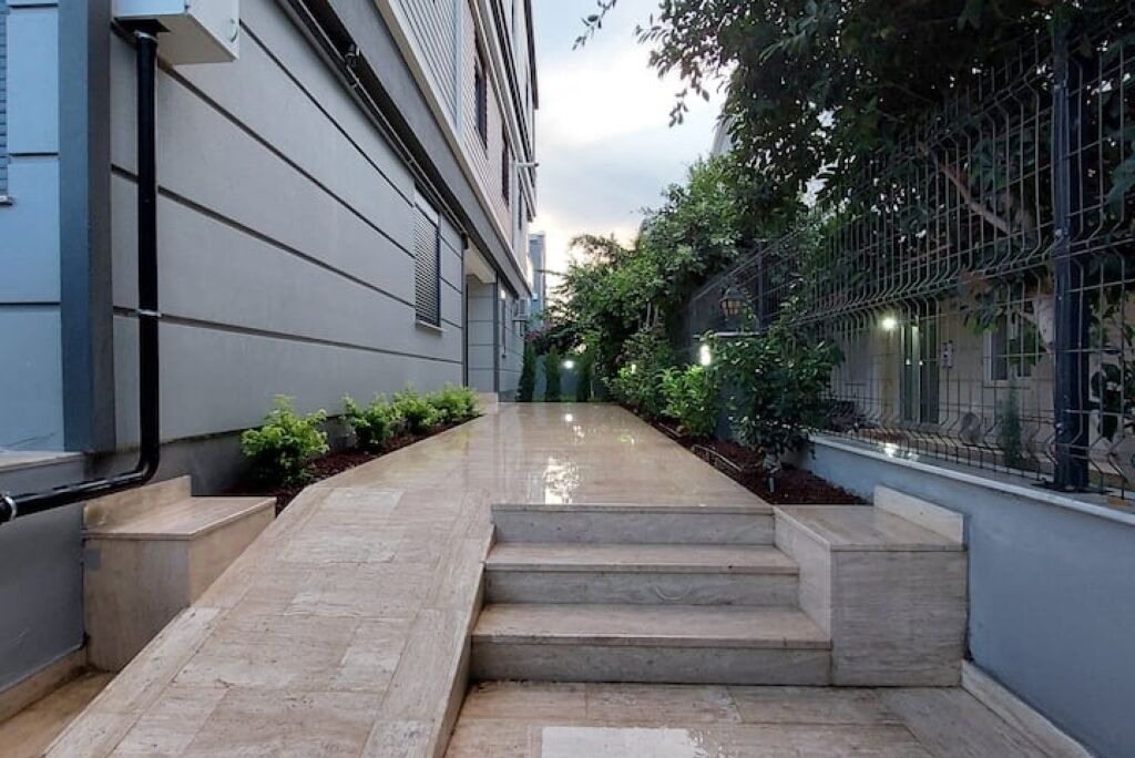 Photo of Outdoor in Lara