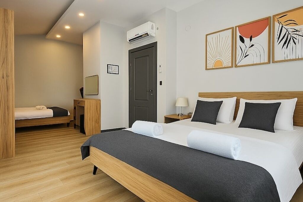 Photo of Bedroom in Lara