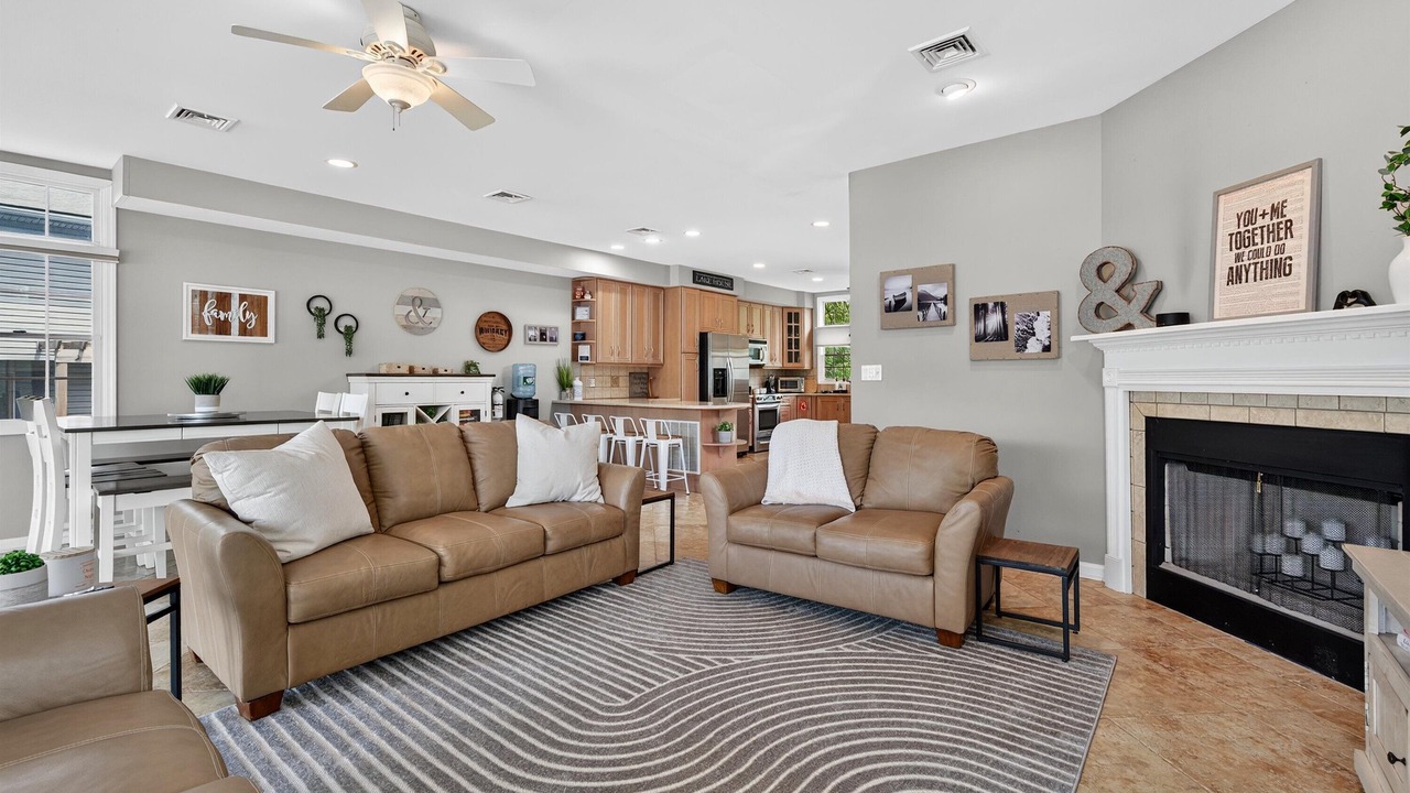 Photo of Livingroom in Hewitt
