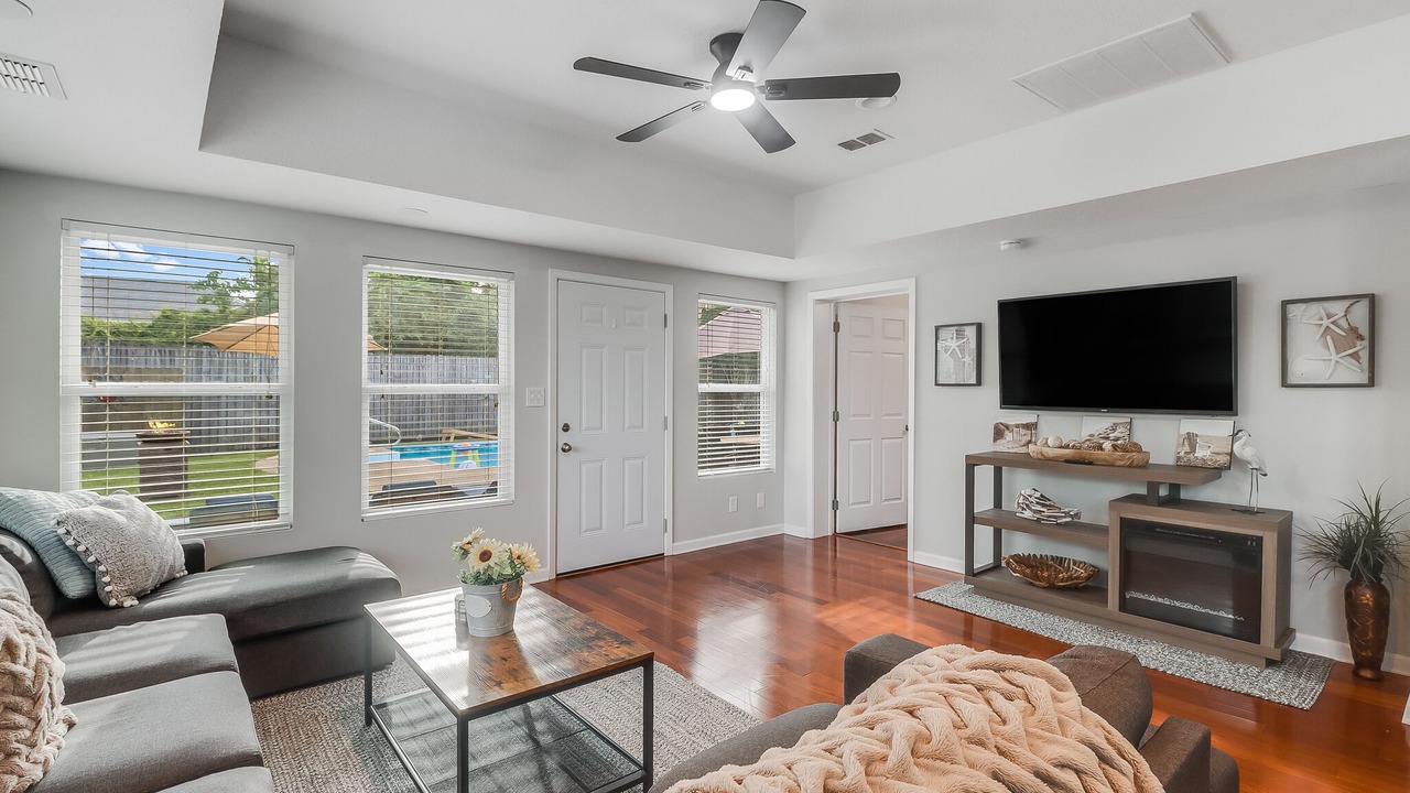 Photo of Livingroom in Long Beach