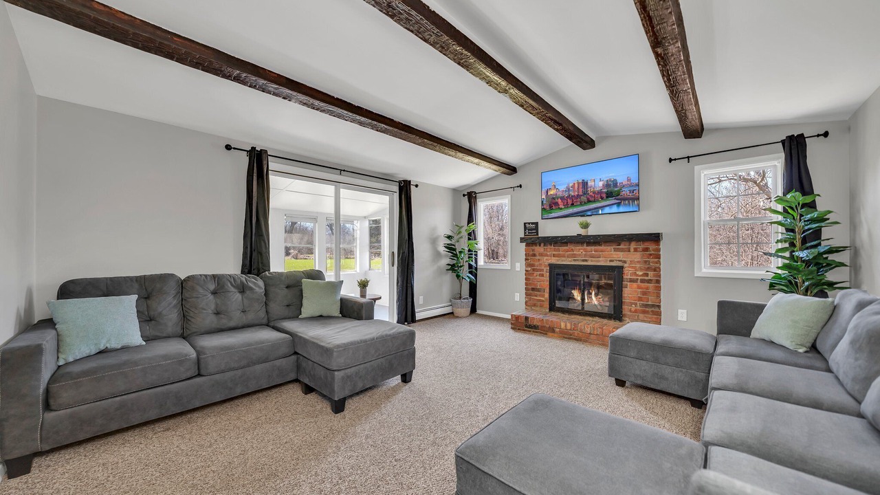 Photo of Livingroom in Athol Springs