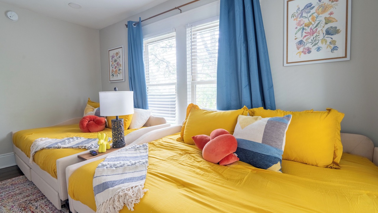 Photo of Bedroom in Forest Park