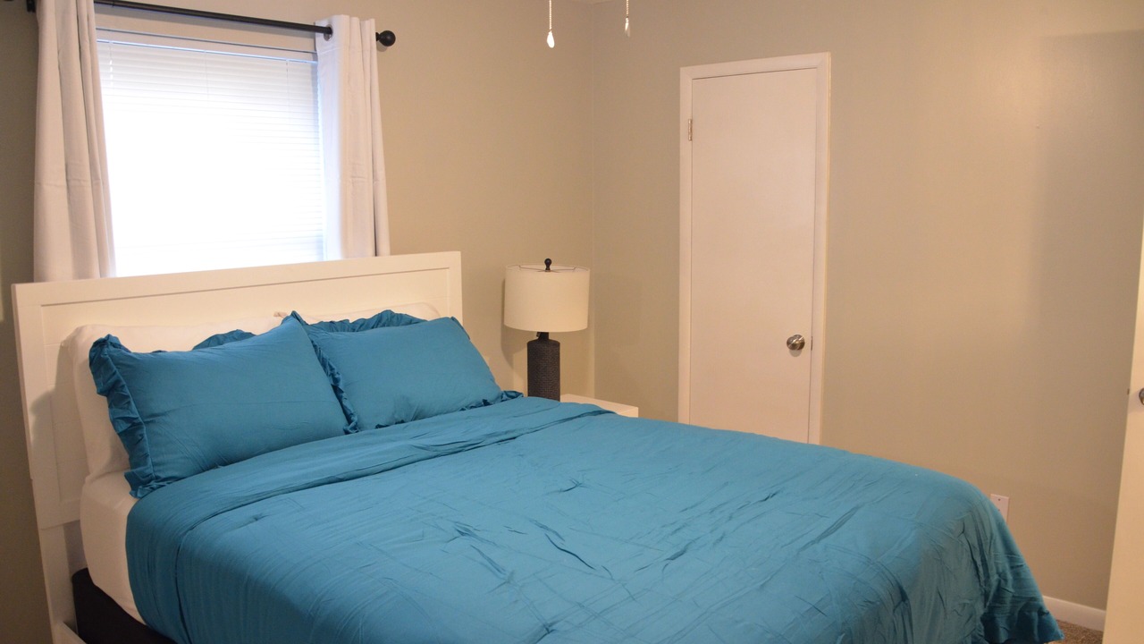 Photo of Bedroom in Daleville
