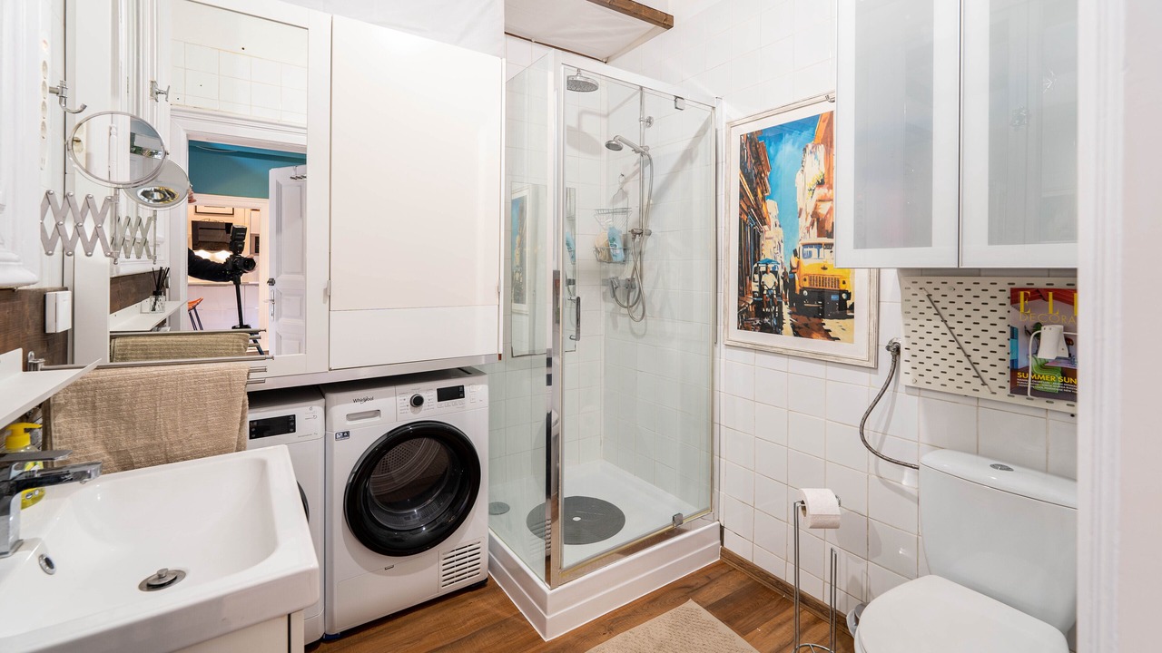 Photo of Bathroom in Palace District