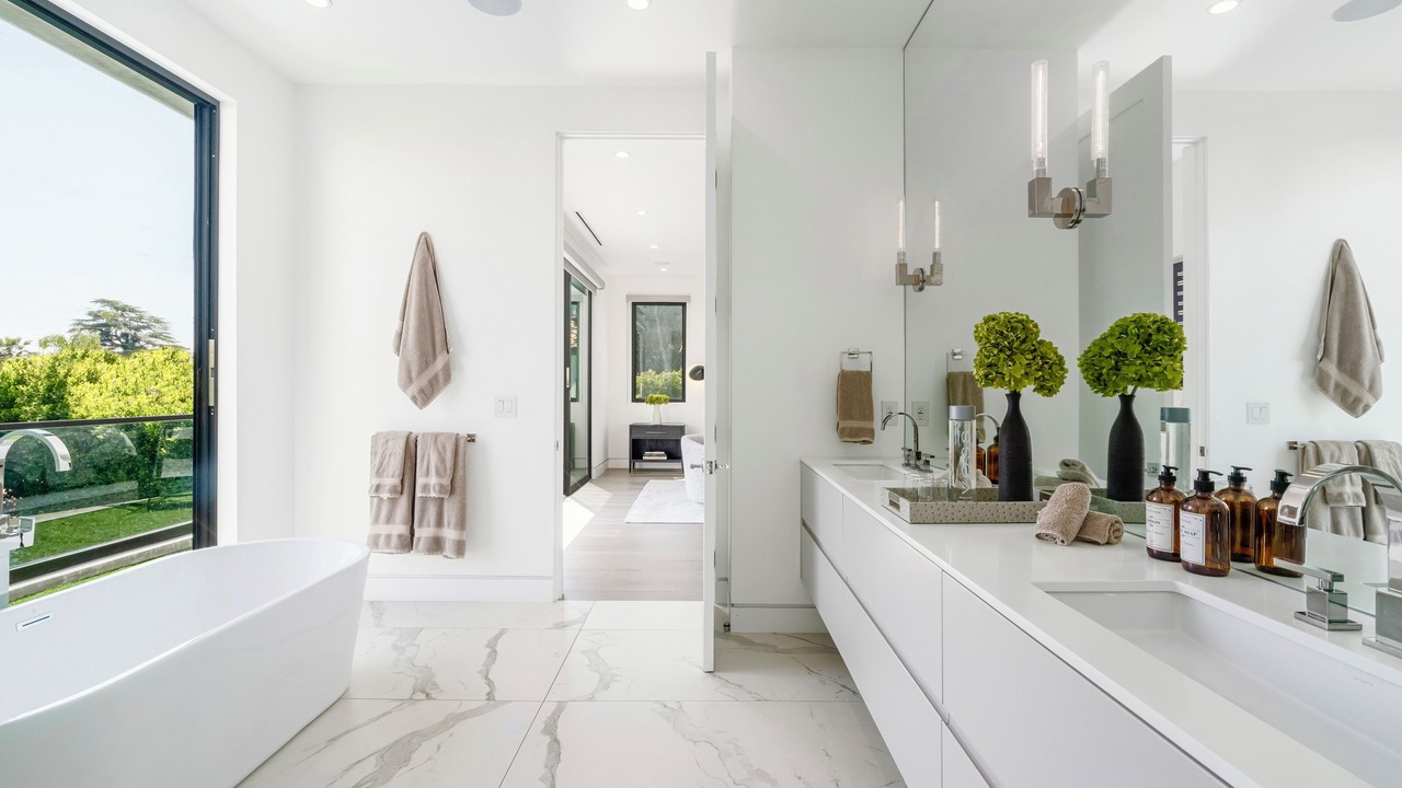 Photo of Bathroom in Los Angeles