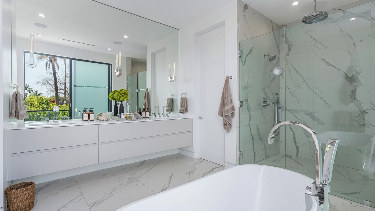 Photo of Bathroom in Los Angeles