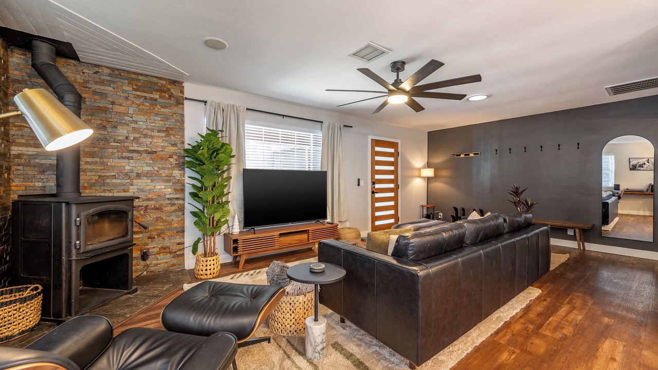 Photo of Livingroom in Big Bear City