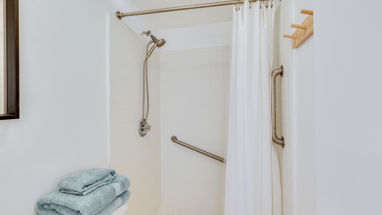 Photo of Bathroom in Los Angeles