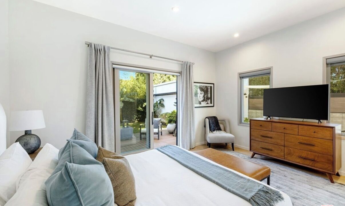 Photo of Bedroom in Mar Vista