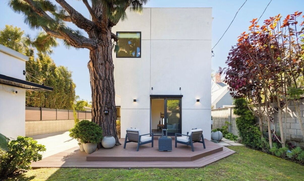 Photo of Patio Balcony in Mar Vista