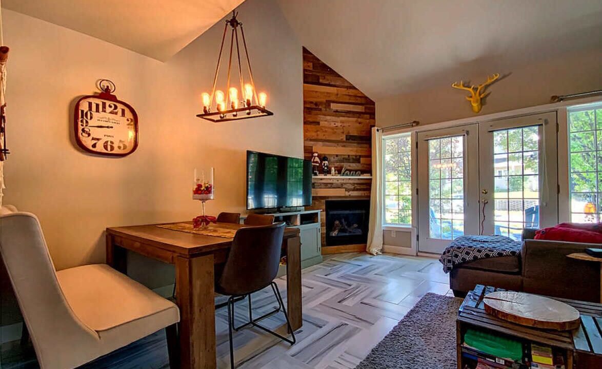 Photo of Livingroom in L'Anse-Saint-Jean