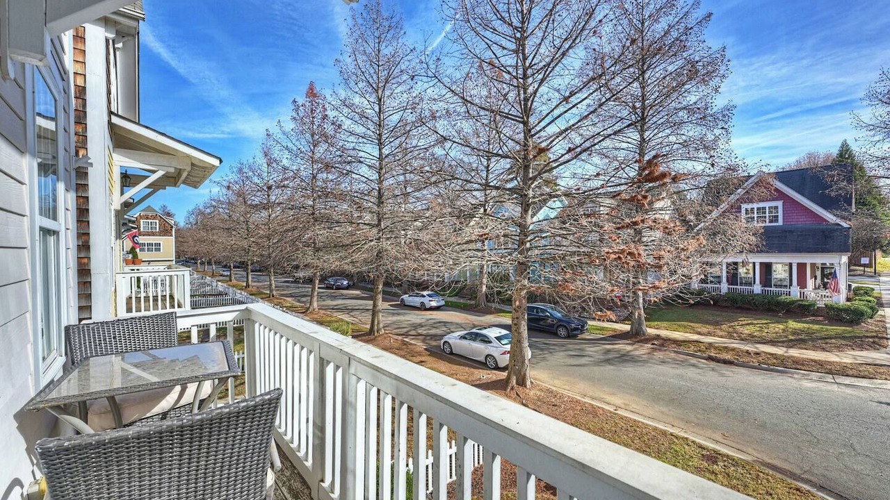 Photo of Patio Balcony in Wesley Heights