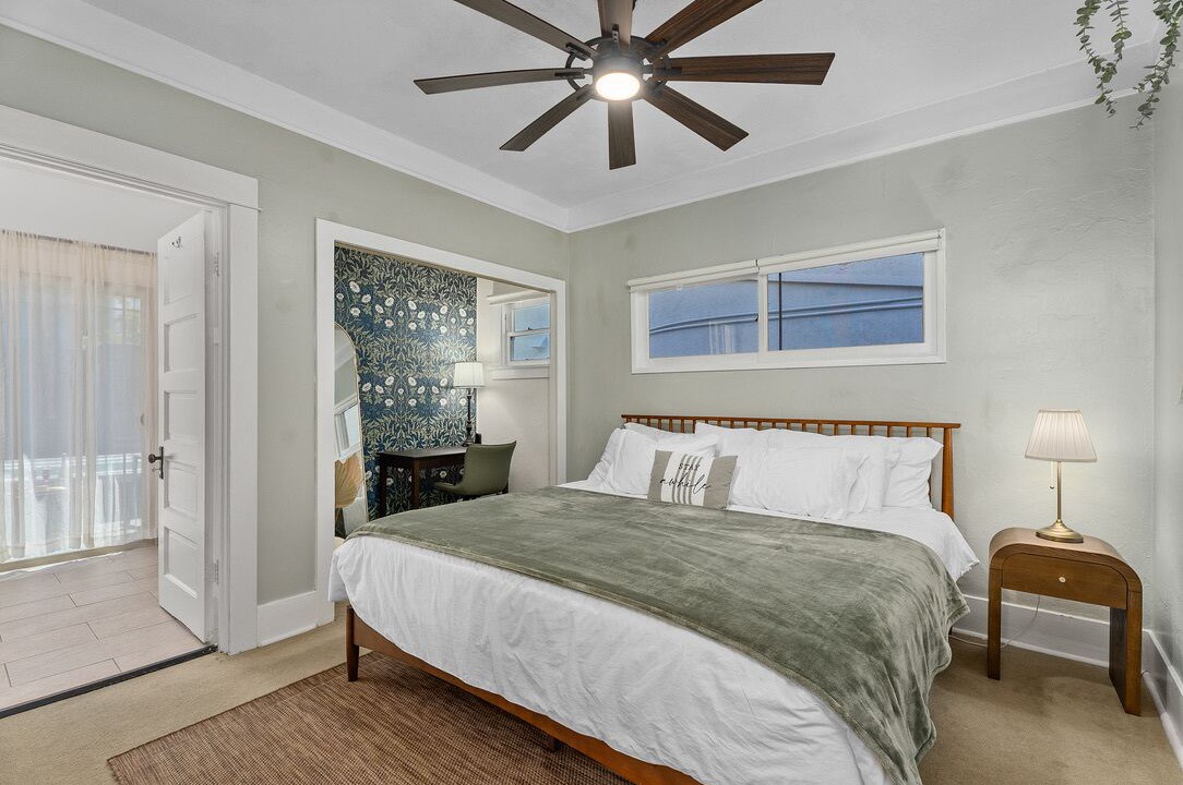 Photo of Bedroom in Alamitos Beach