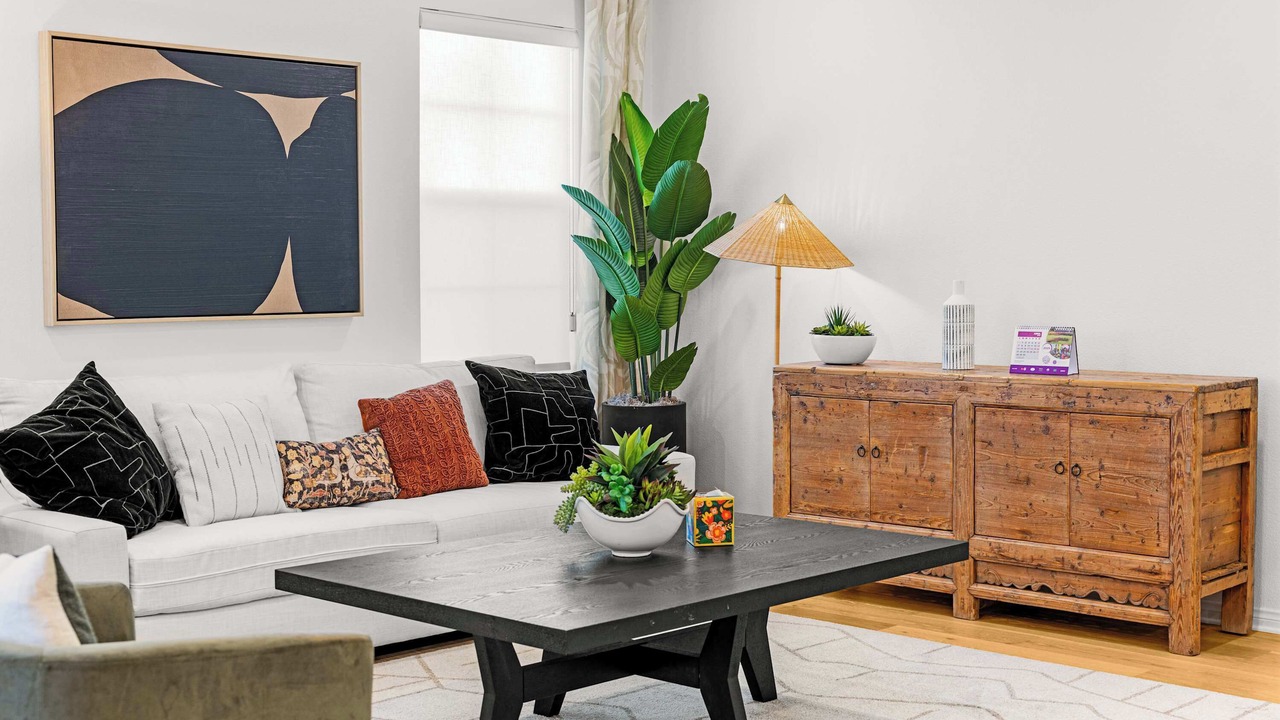 Photo of Livingroom in Ontario
