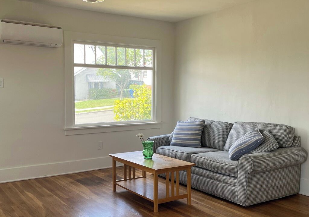 Photo of Livingroom in Eagle Rock