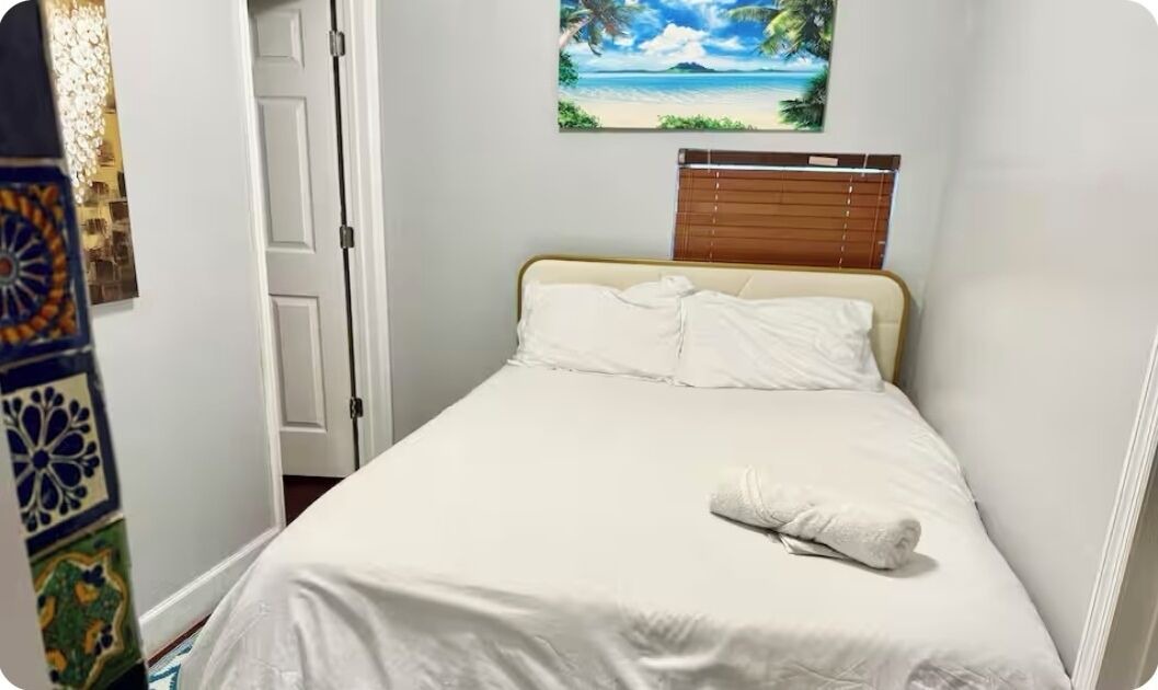 Photo of Bedroom in Royal Poinciana