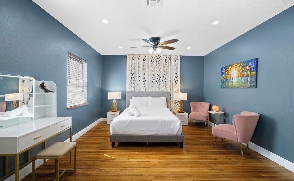 Photo of Bedroom in Royal Poinciana