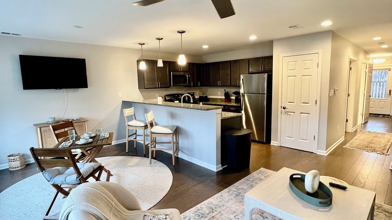 Photo of Livingroom in Lake Erie Beach