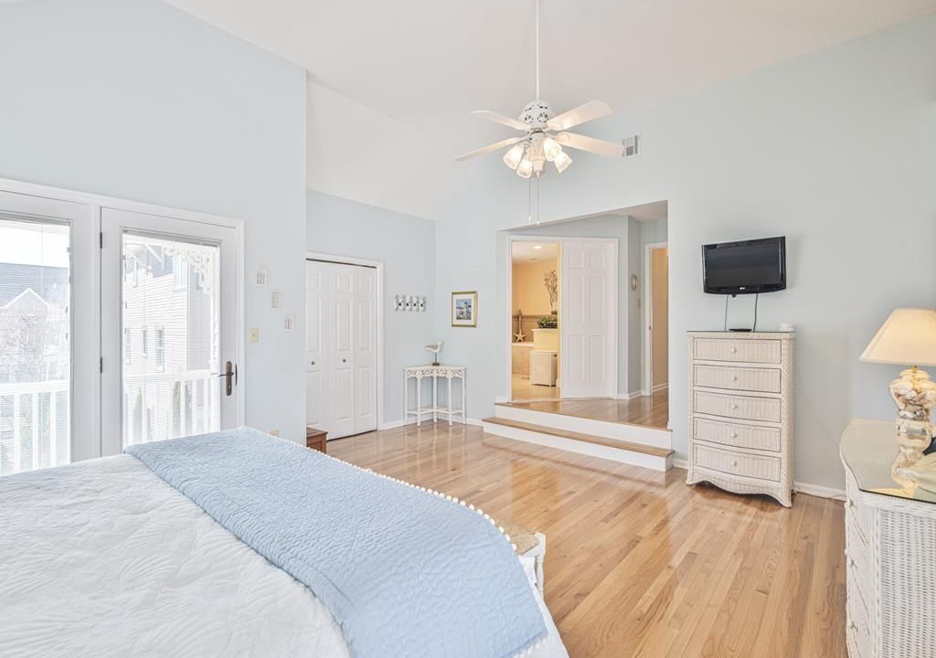 Photo of Bedroom in Admiral Estates