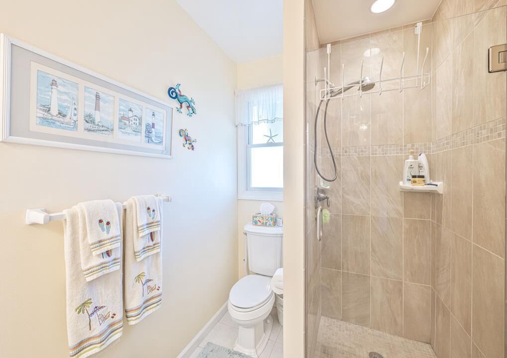 Photo of Bathroom in Admiral Estates