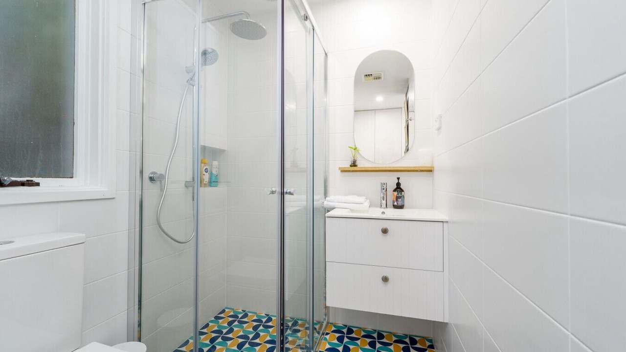 Photo of Bathroom in Hawker