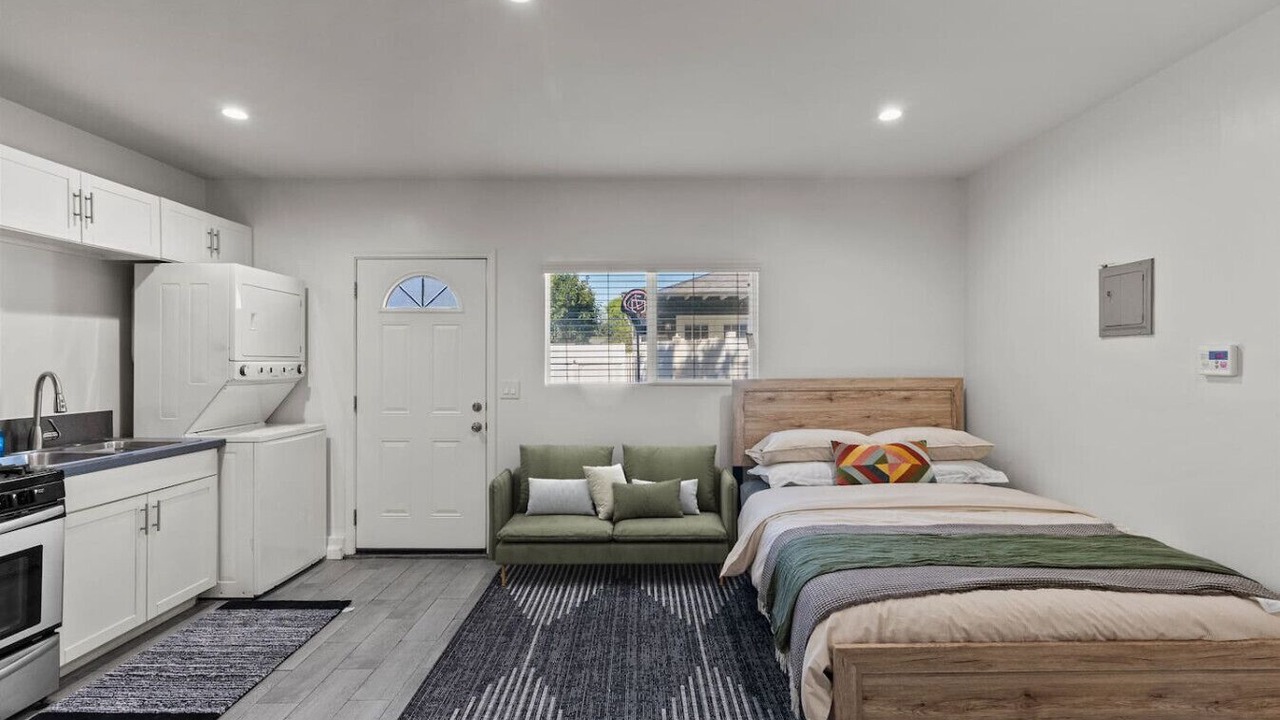 Photo of Bedroom in Valley Village