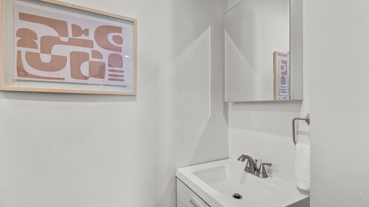 Photo of Bathroom in Valley Village
