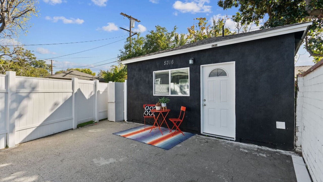 Photo of Outdoor in Valley Village