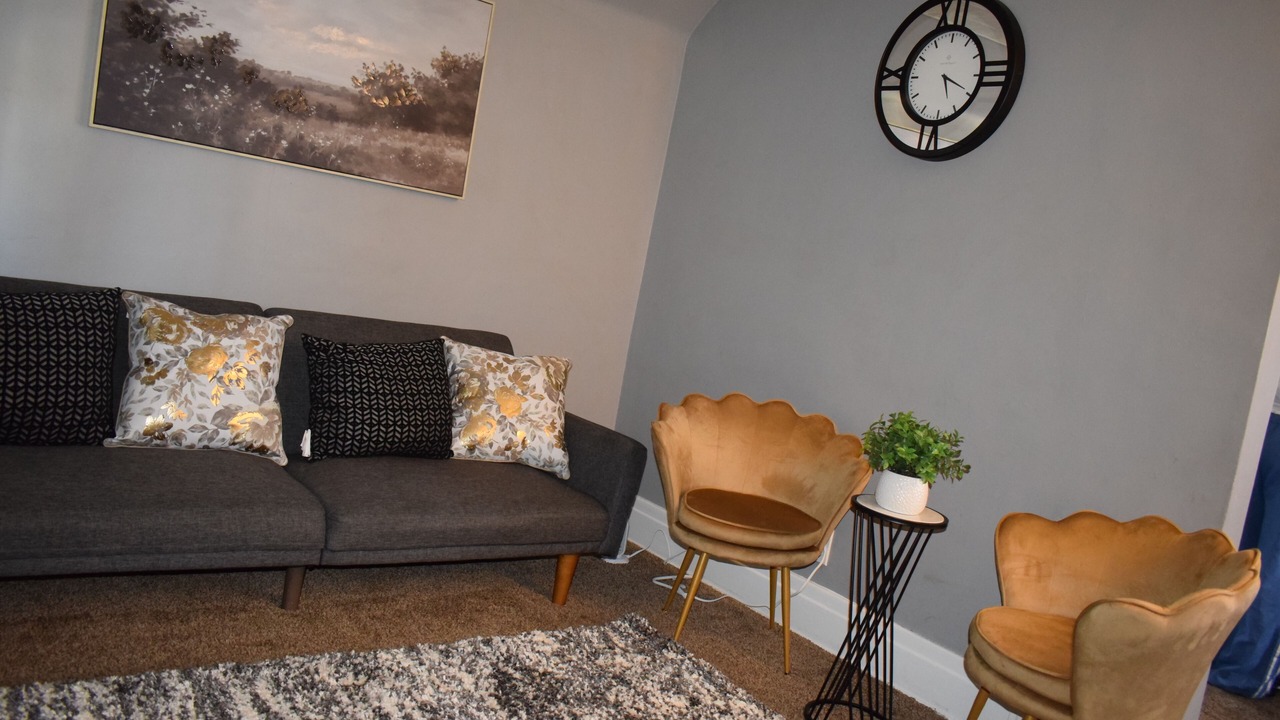 Photo of Livingroom in Cheektowaga