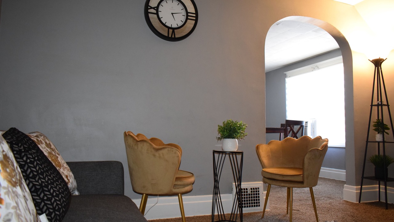 Photo of Livingroom in Cheektowaga