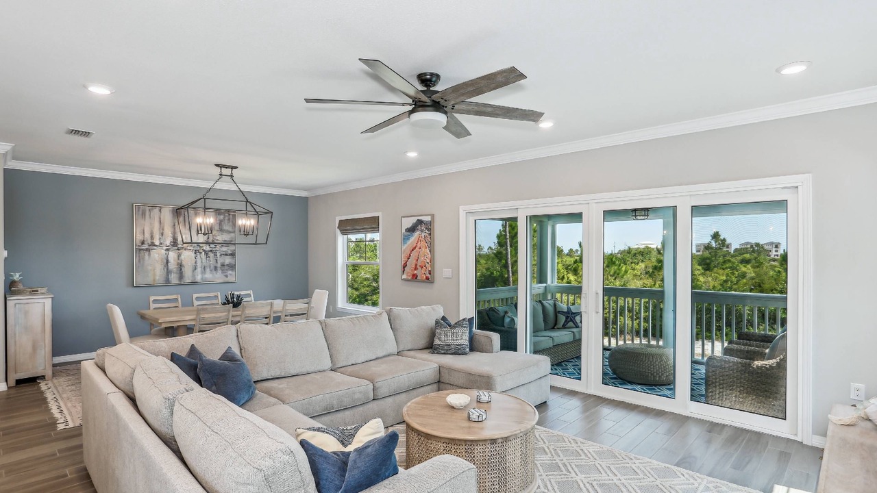 Photo of Livingroom in Ono Island
