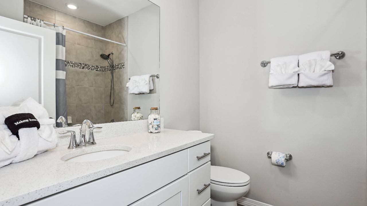 Photo of Bathroom in Ono Island