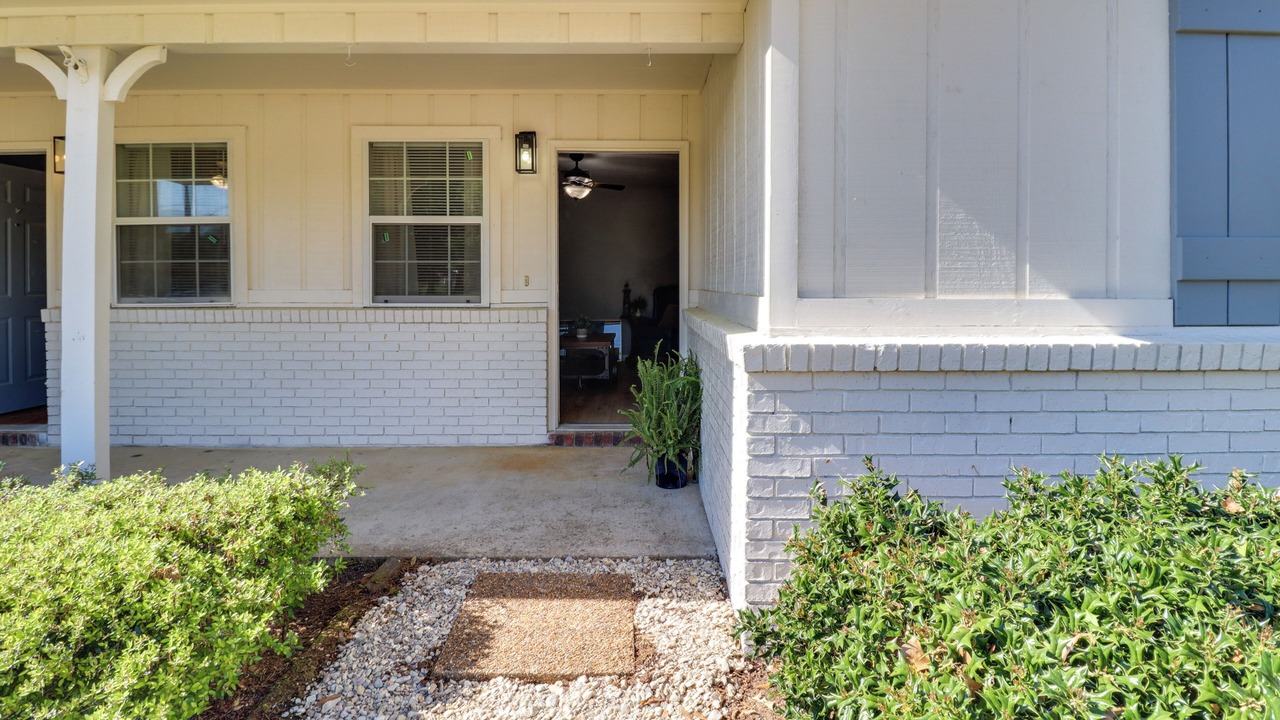 Photo of Outdoor in Brookhaven