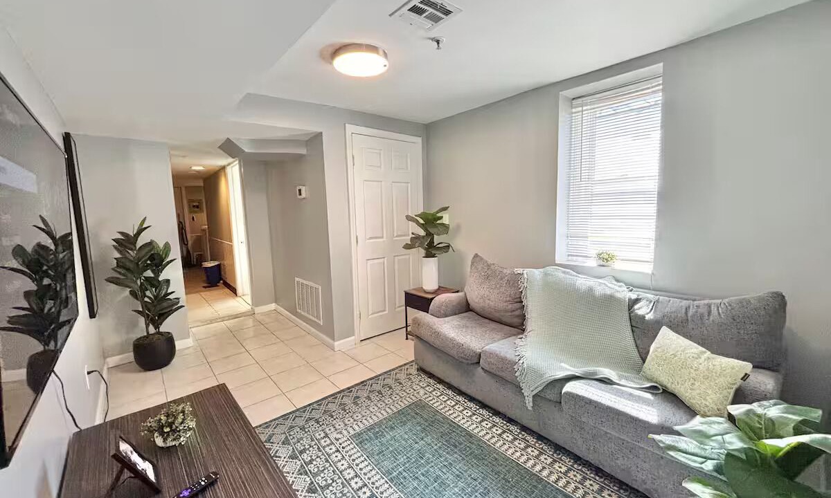 Photo of Livingroom in North Bergen