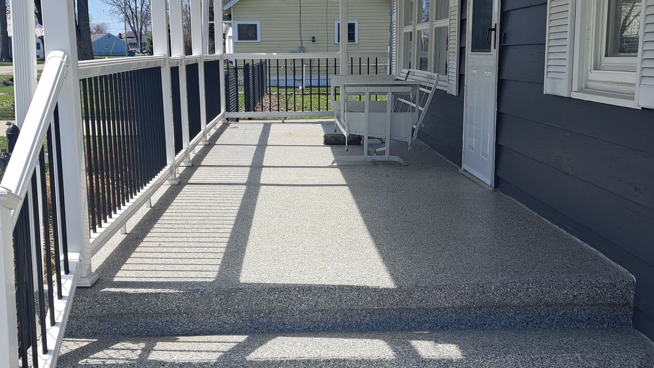 Photo of Patio Balcony in Town of Evans
