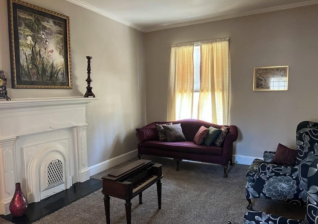 Photo of Livingroom in Selma