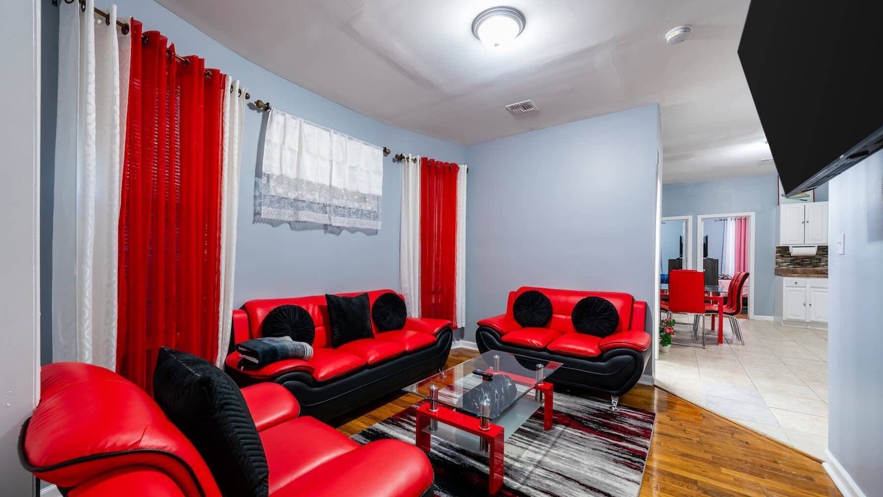 Photo of Livingroom in Ampere