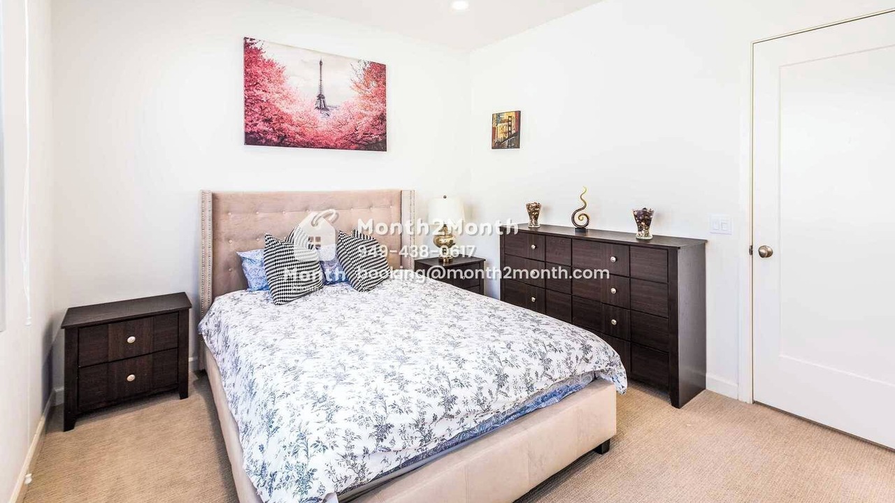Photo of Bedroom in Cypress Village