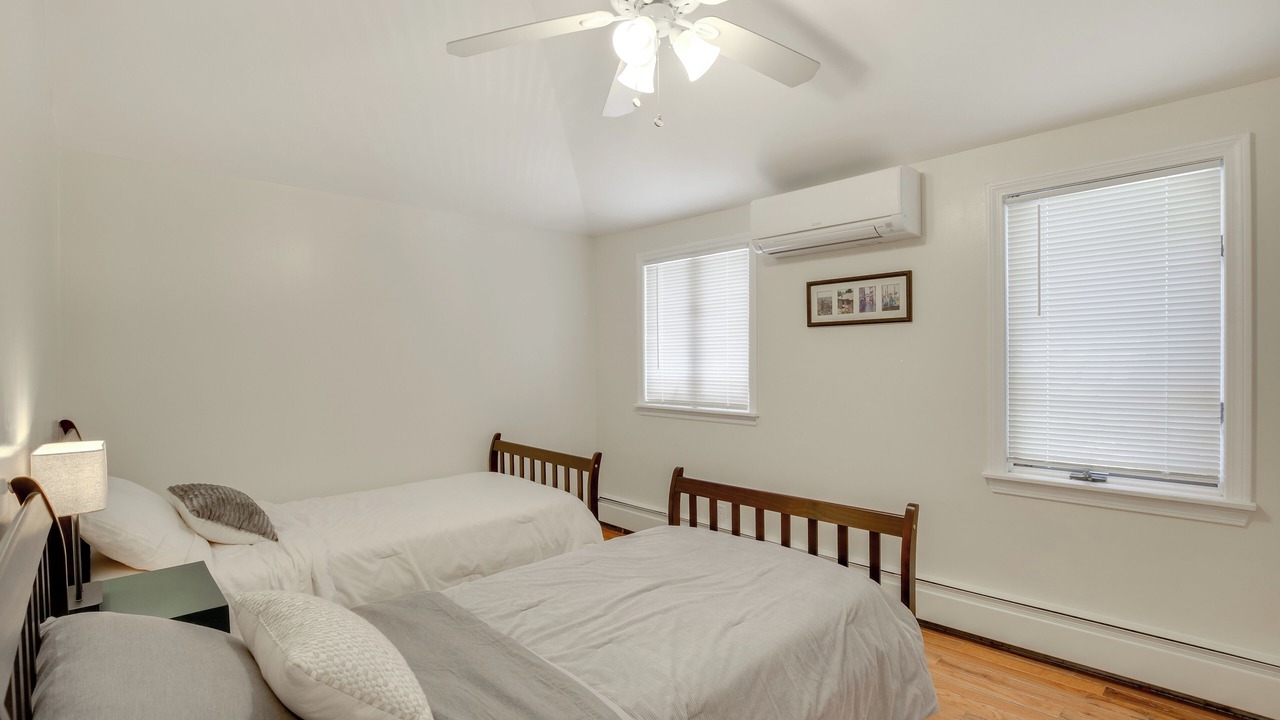 Photo of Bedroom in Lake Carmel