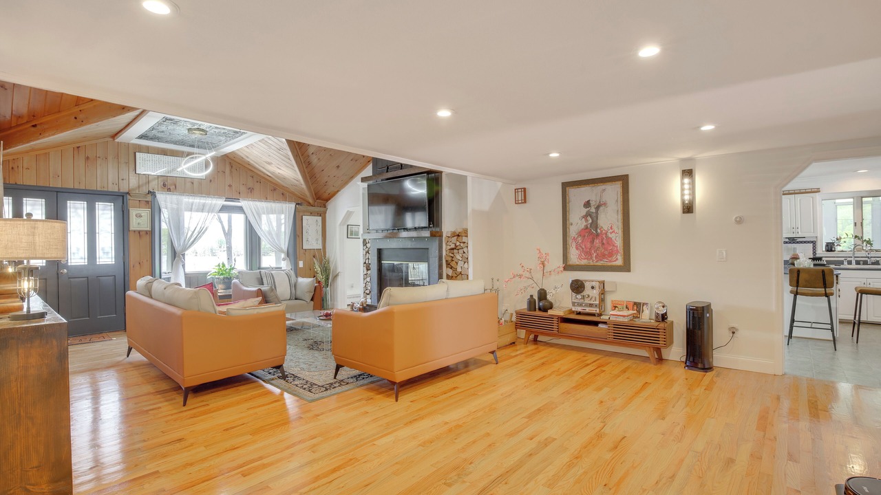 Photo of Livingroom in Lake Carmel