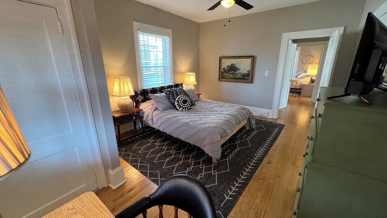 Photo of Bedroom in Plaza Midwood