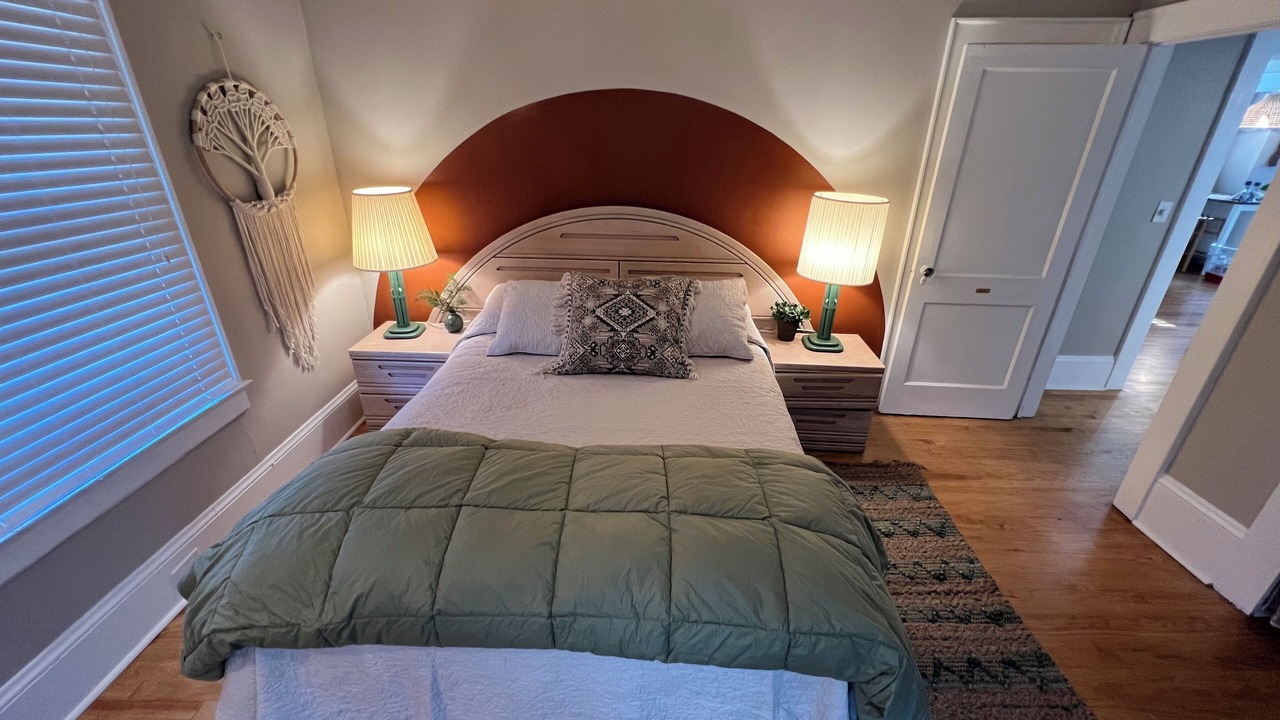 Photo of Bedroom in Plaza Midwood